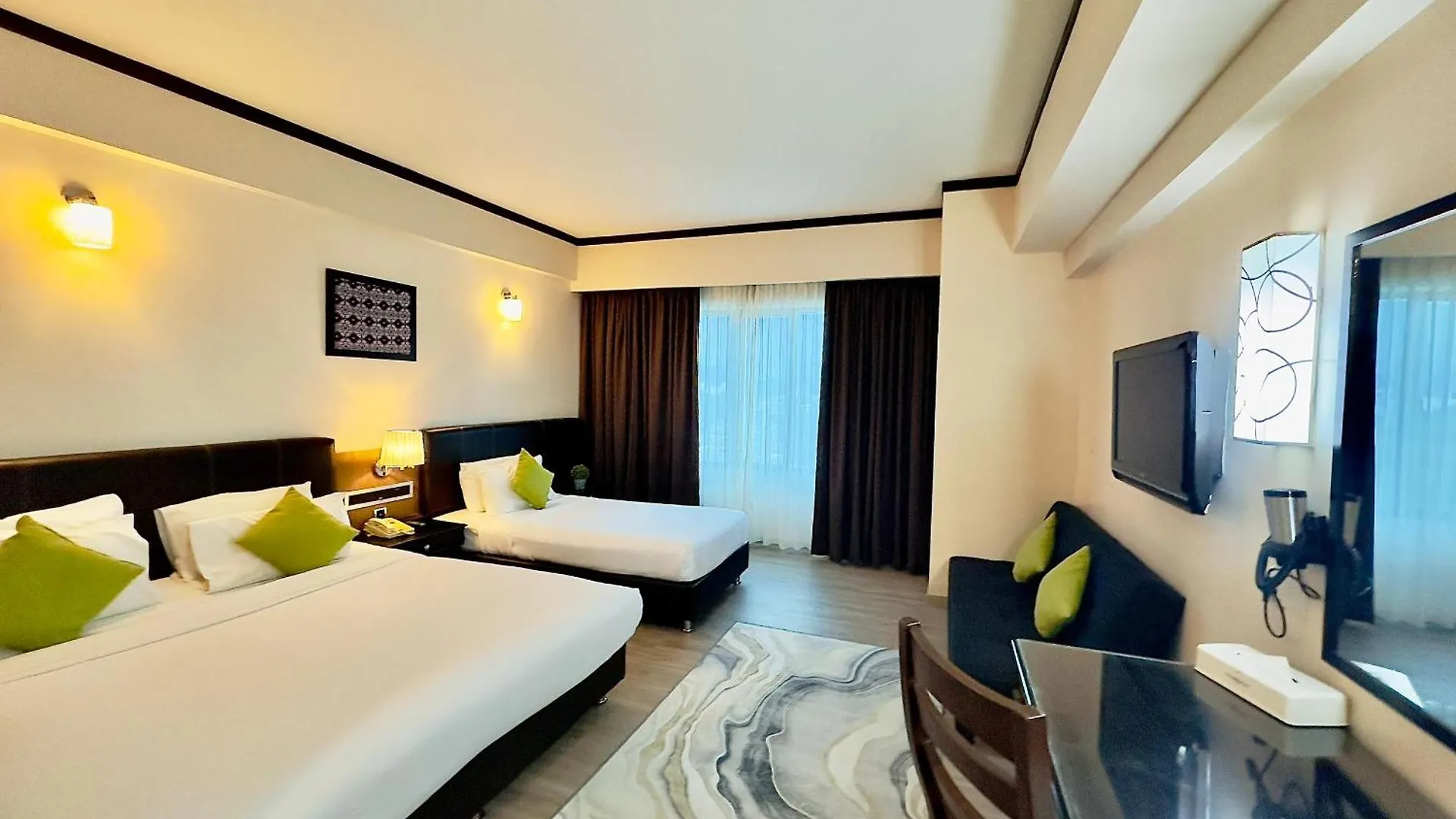 Kinta Riverfront Hotel & Suites Ipoh 4*,